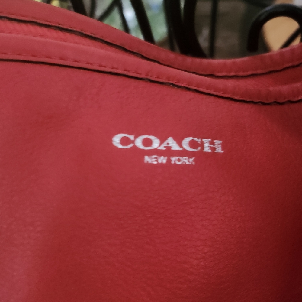 Coach leather shoulder bag - Picture 6 of 9